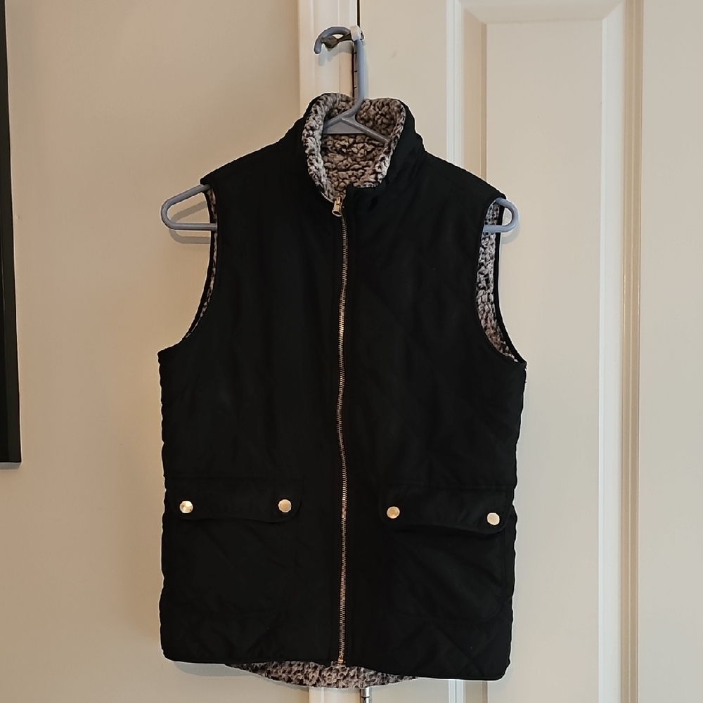 Francesca's Black Quilted Vest with Patterned Lining